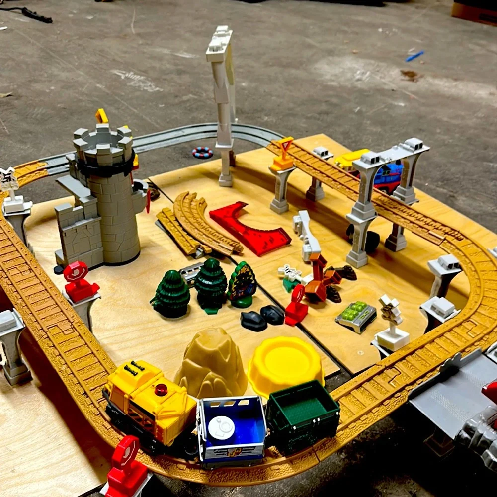 Train set - Picture 1 of 8